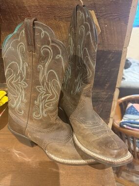 Ariat Women's Western cowboy boots